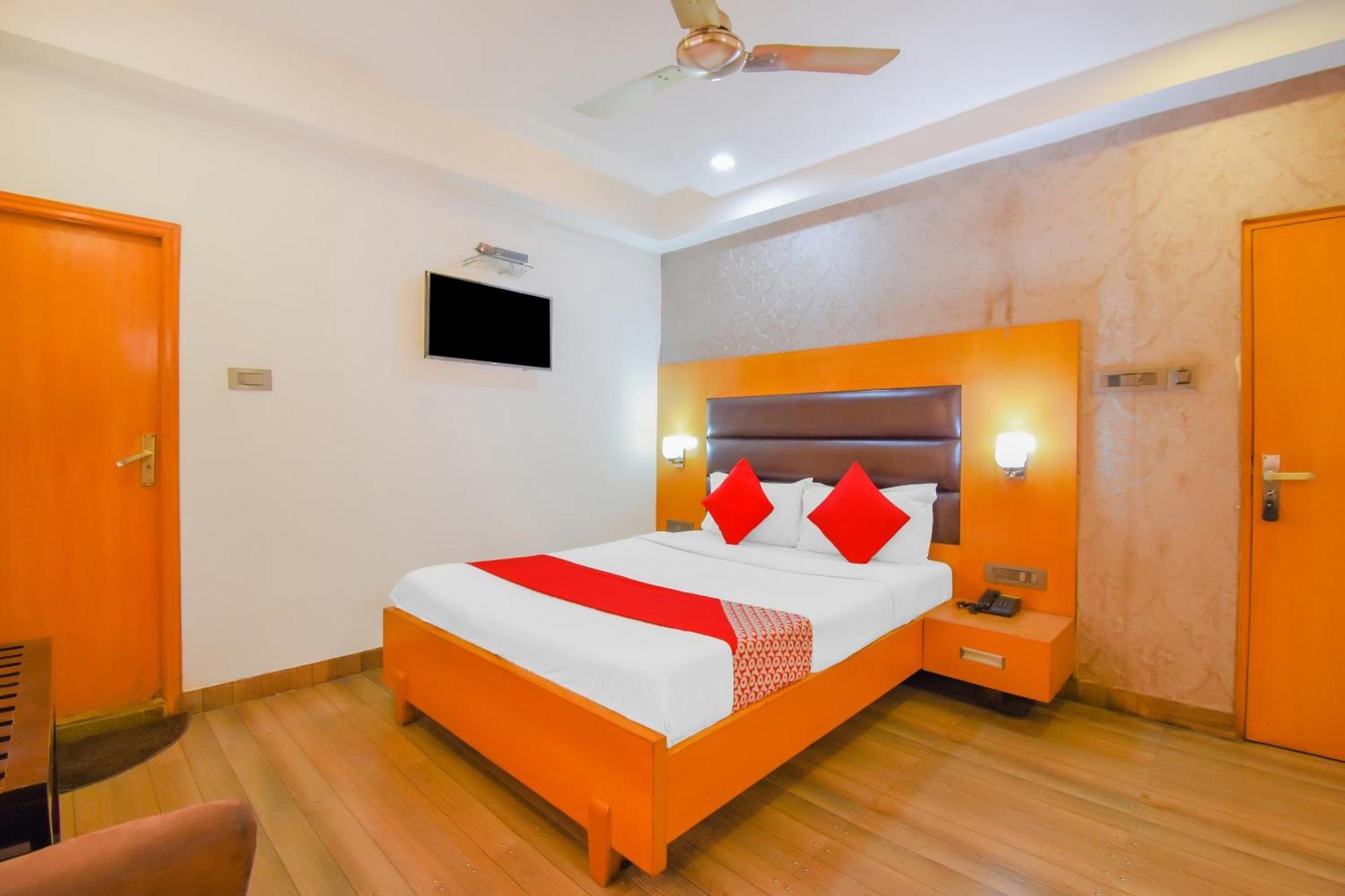 Super Oyo Krishna Guest House Calcutta Extérieur photo